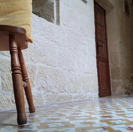 בית כפרי Ta' Lorenzo סן לורנץ