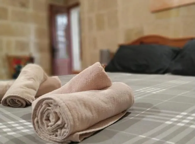 Ta' Lorenzo בית כפרי