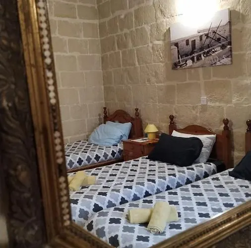 בית כפרי Ta' Lorenzo סן לורנץ