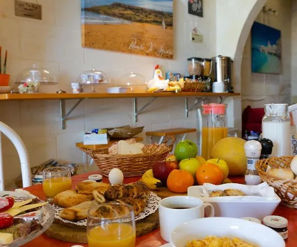 Ta' Lorenzo בית כפרי *