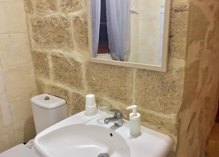 Ta' Lorenzo בית כפרי *